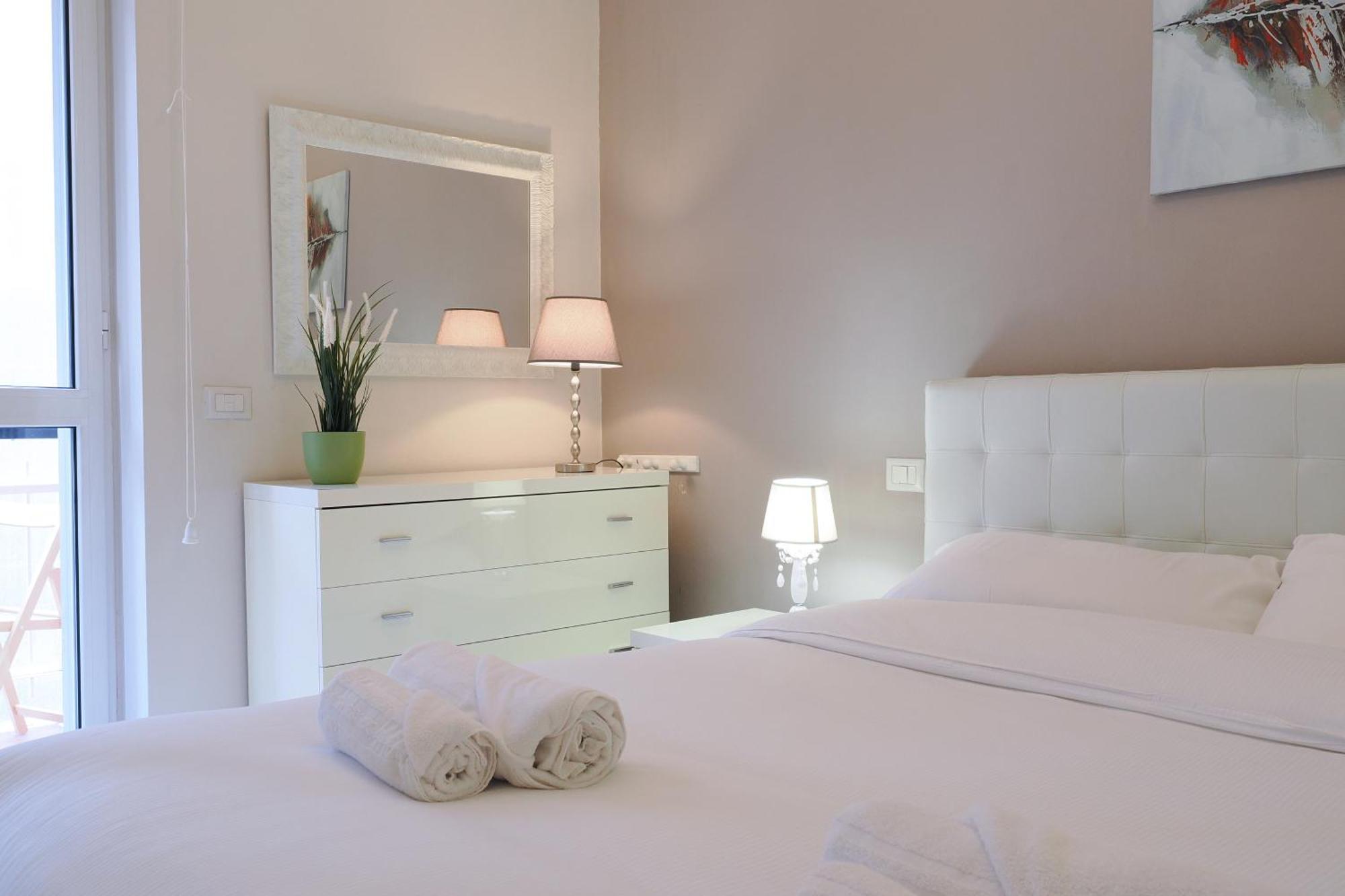 Primopiano - Zumbini B Apartman Milánó Kültér fotó